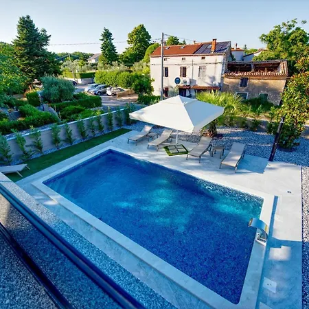 Bavigo Villa